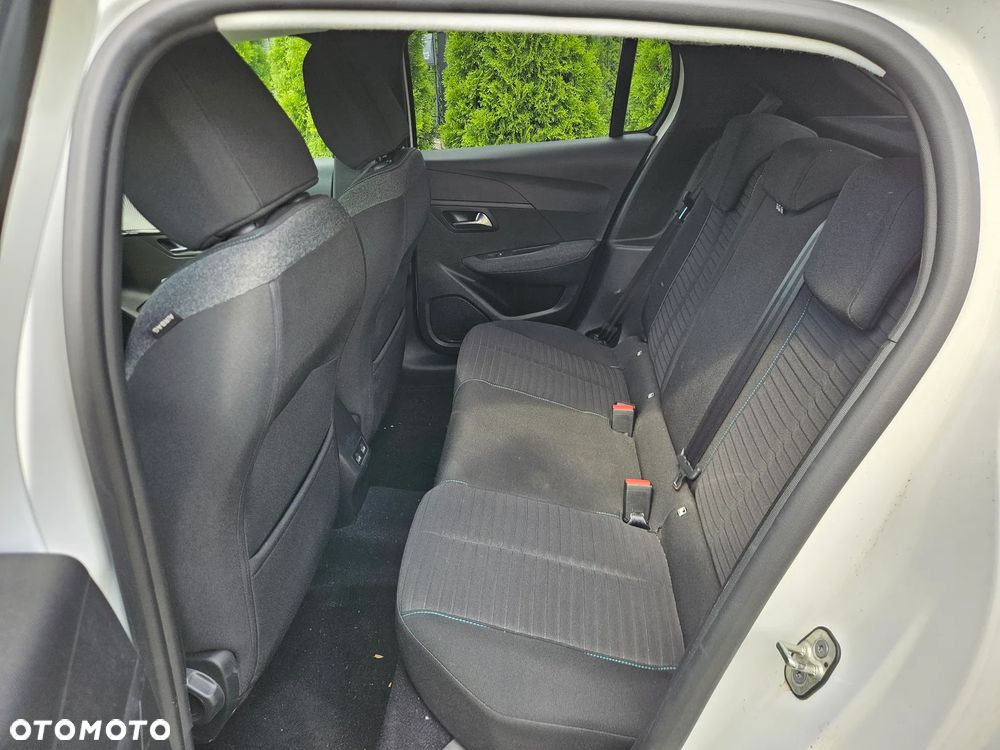 Peugeot 208 1.2 PureTech Active S&S EAT8 - 16