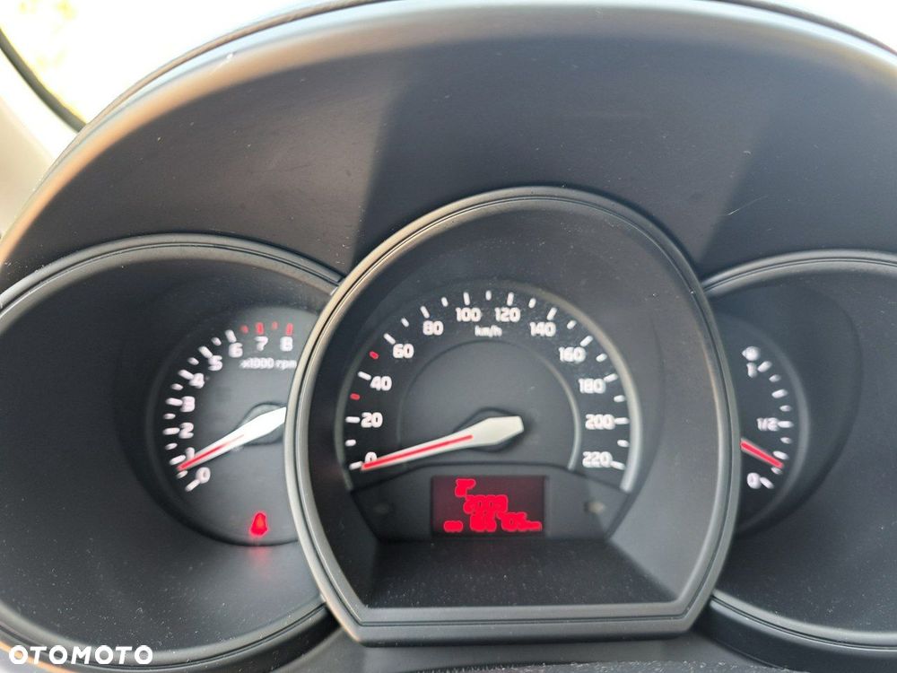 Kia Rio - 13