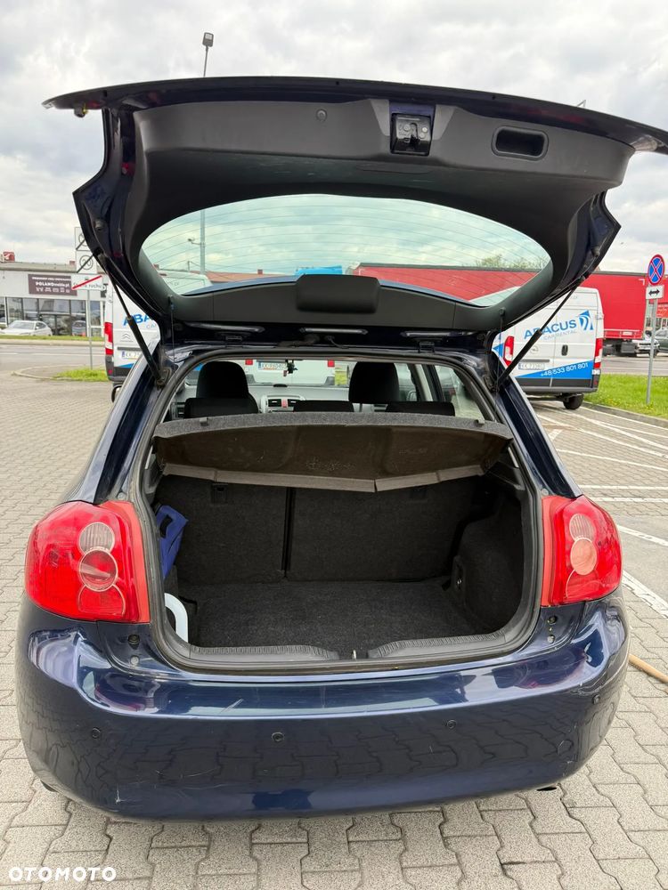 Toyota Auris 1.6 VVT-i Premium MM - 32