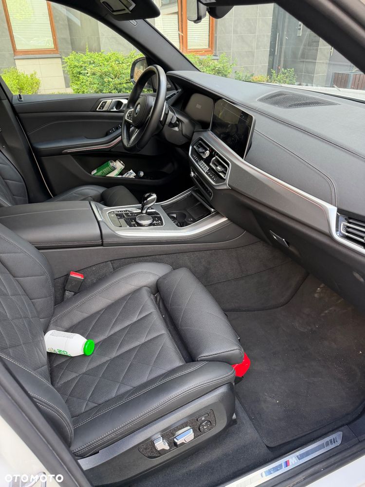 BMW X5 xDrive40i mHEV - 9