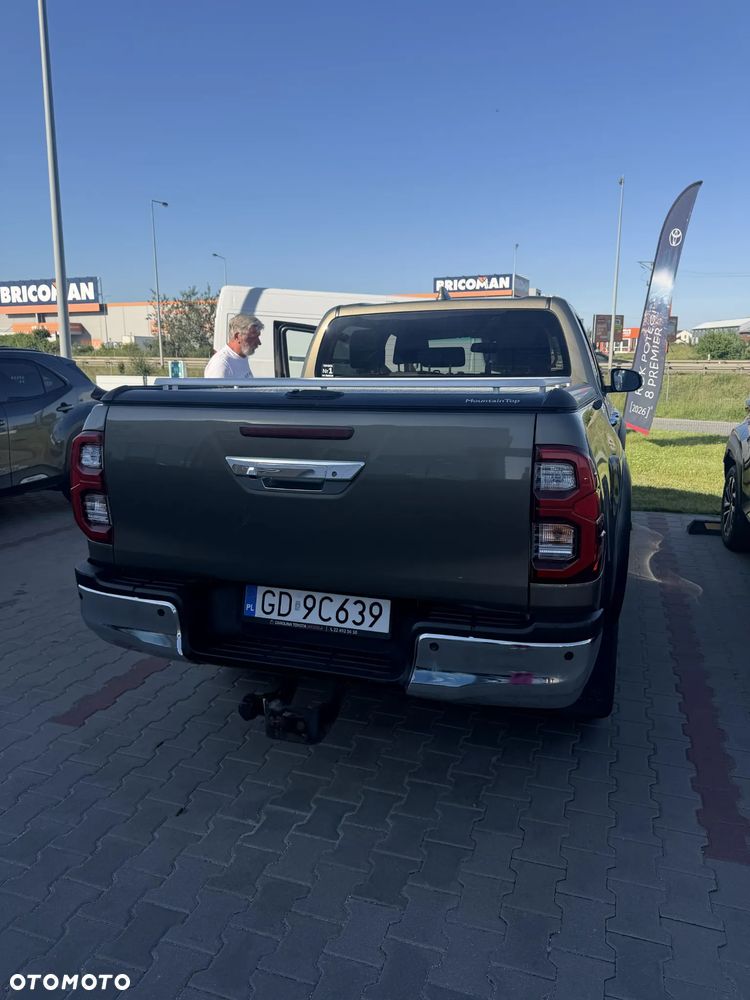 Toyota Hilux 2.8 D-4D Double Cab SR5 4x4 - 5
