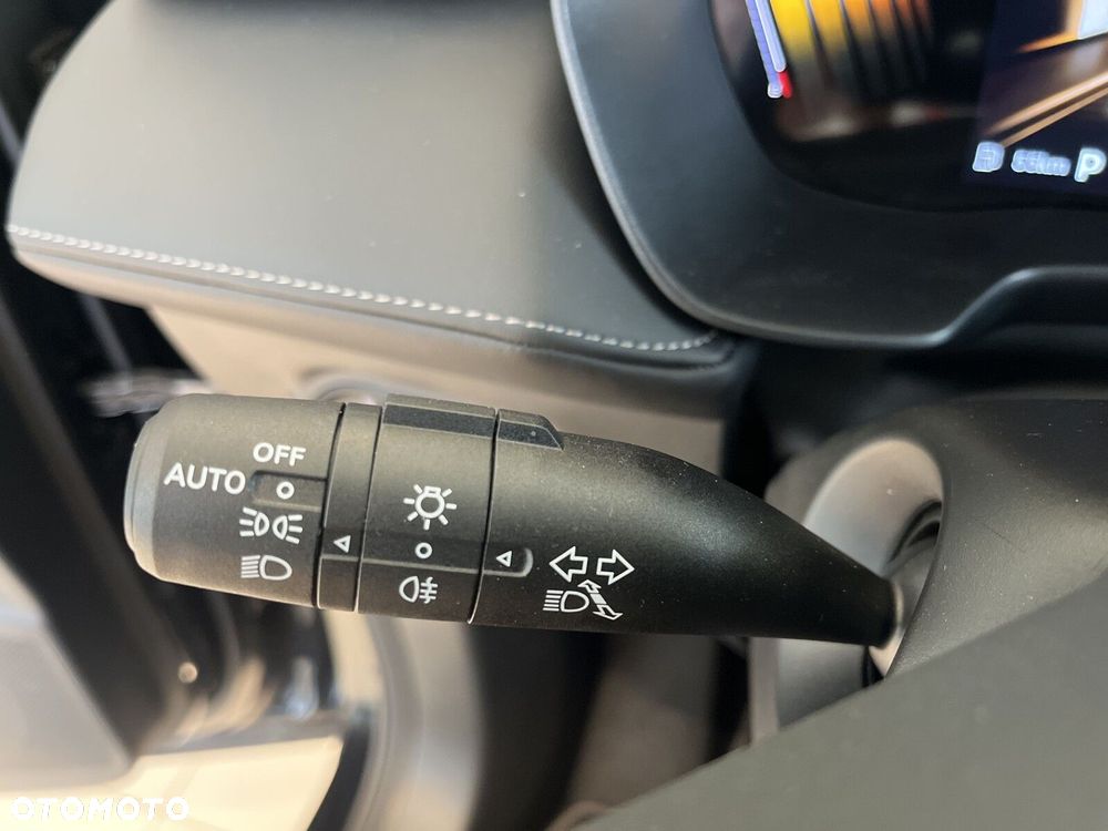 MG ZS Hybrid+ - 29