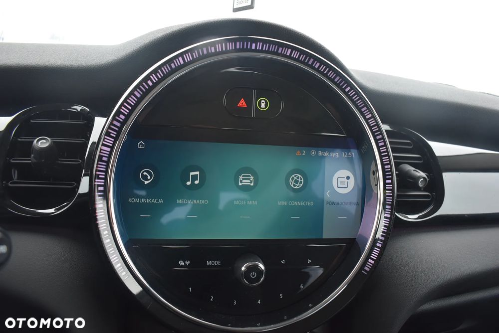 MINI Cooper Standard - 30