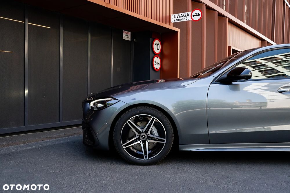Mercedes-Benz Klasa C 200 mHEV 4-Matic AMG - 27