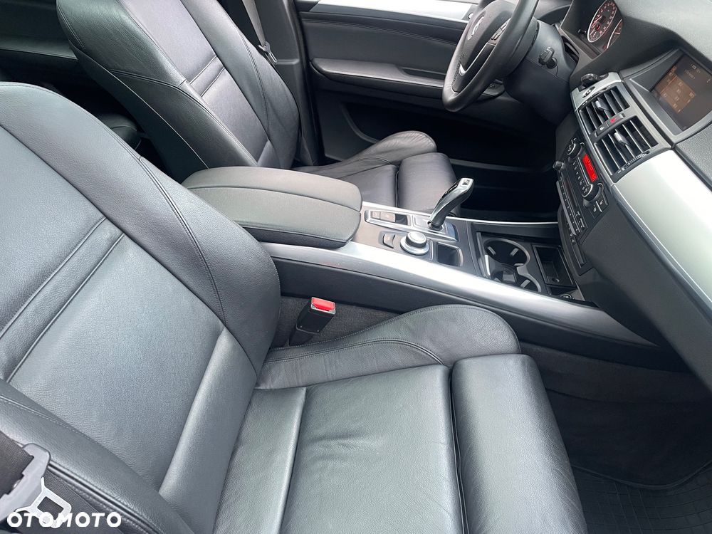 BMW X5 xDrive35d - 26