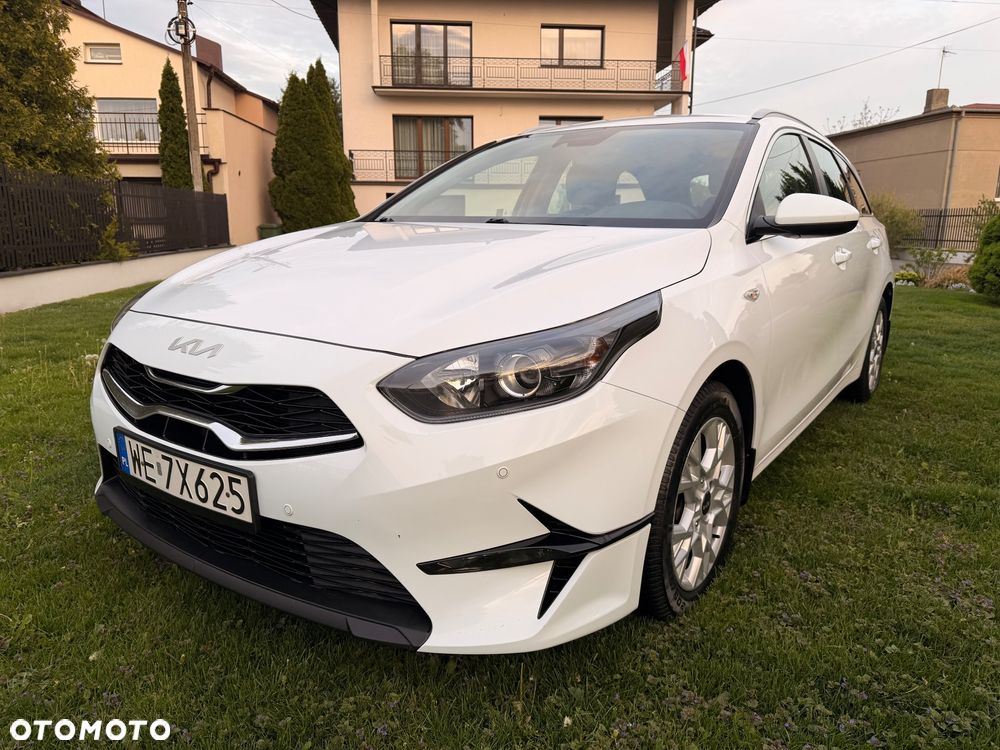 Kia Ceed 1.5 T-GDI M - 4
