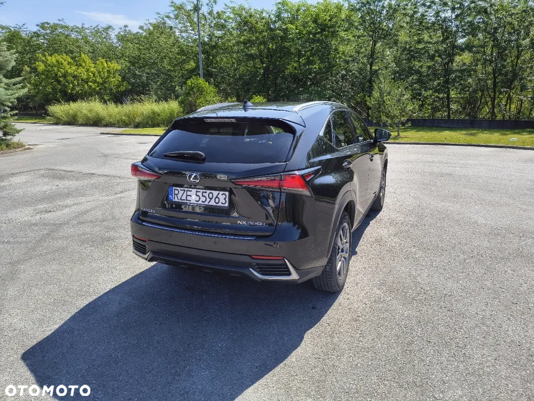 Lexus NX - 7