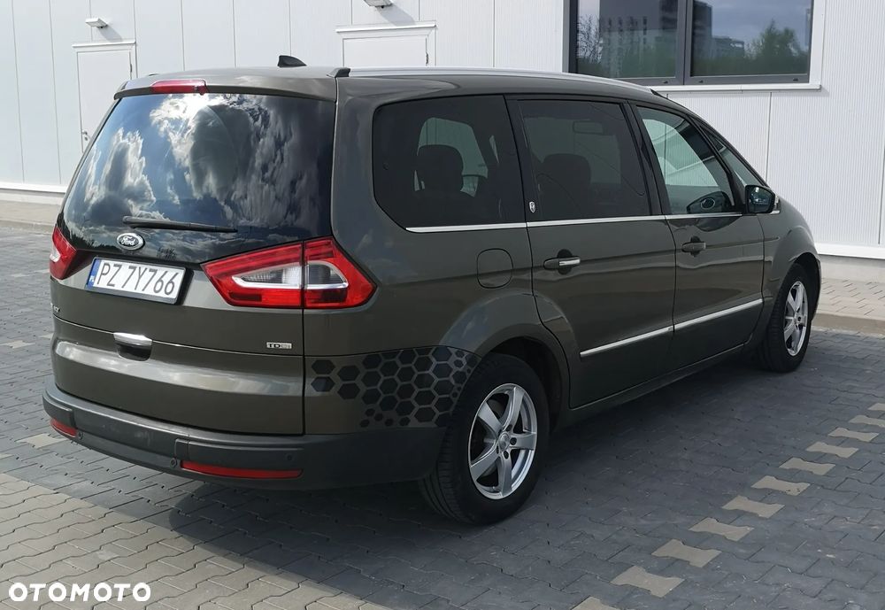 Ford Galaxy 2.0 TDCi Platinium X (Ghia) - 19