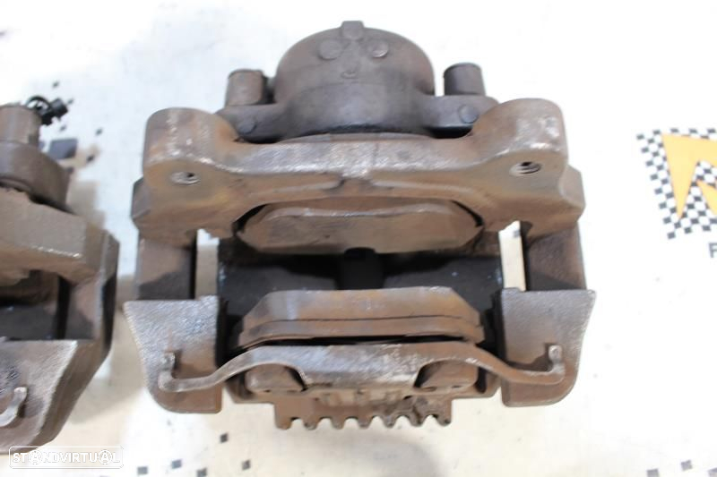 Pinças Frontais BMW Serie 3 E90 / E91 330d - 10