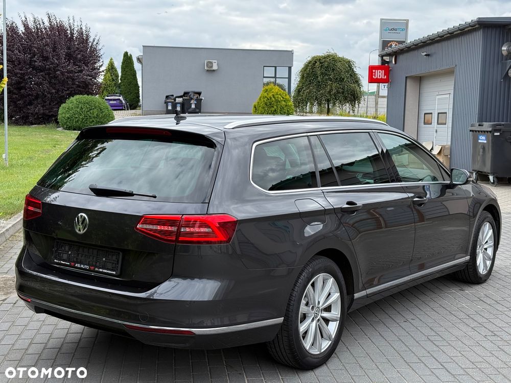 Volkswagen Passat 2.0 TDI SCR DSG - 12