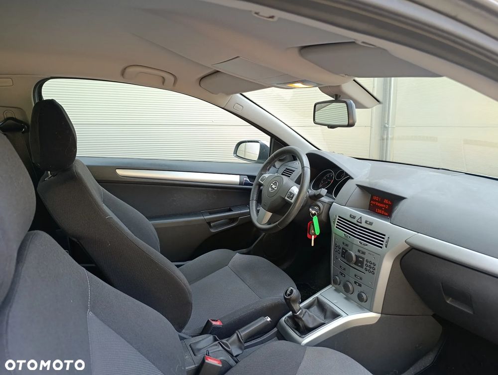 Opel Astra 1.4 GL - 21