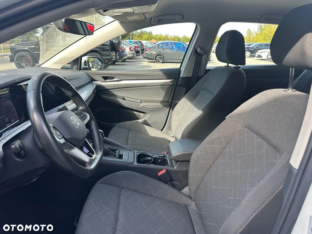 Volkswagen Golf VIII 2.0 TDI - 12