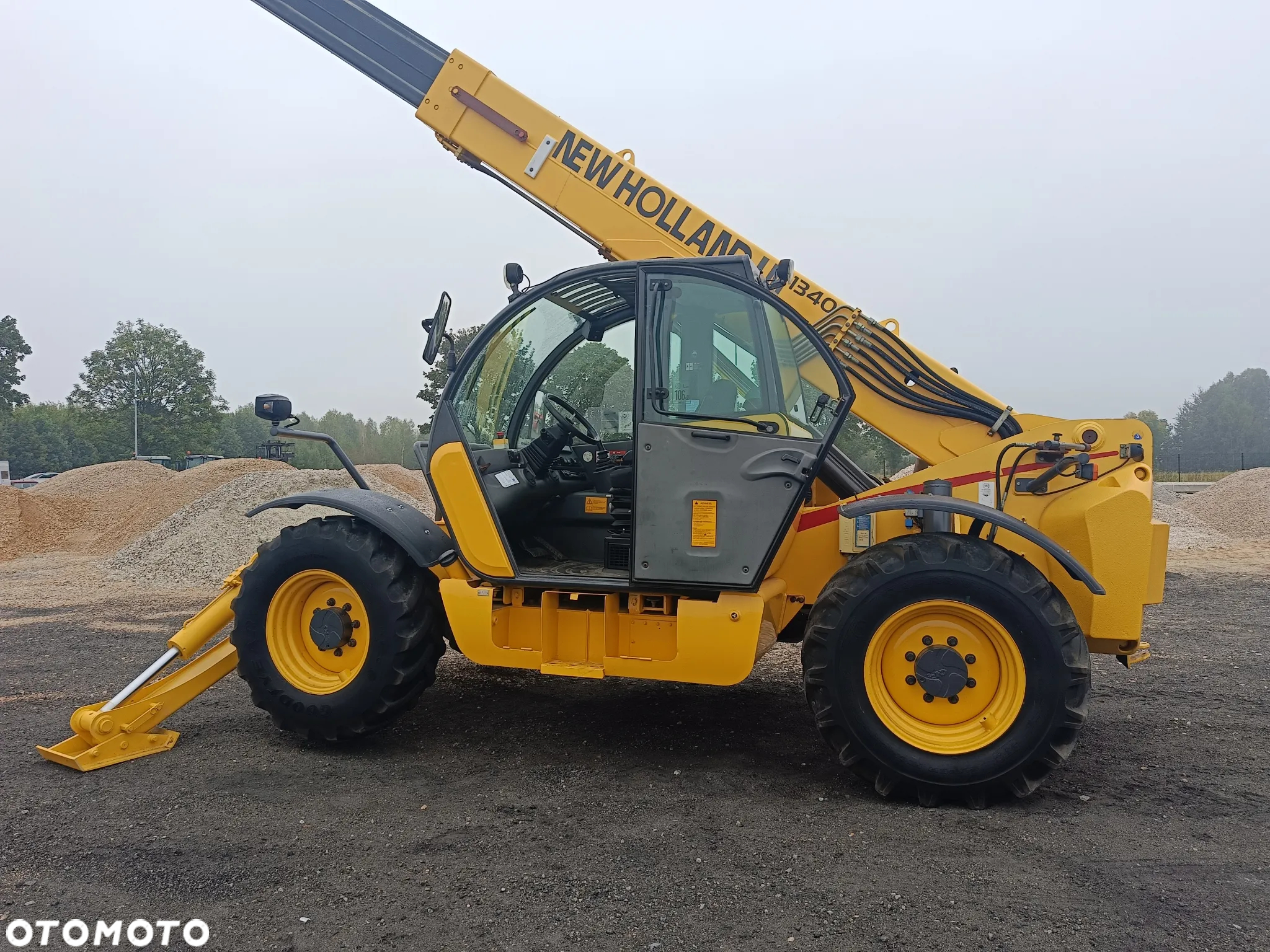New Holland LM 1340 - 3