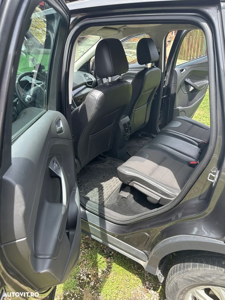 Ford Kuga 2.0 TDCi 4WD Titanium - 29