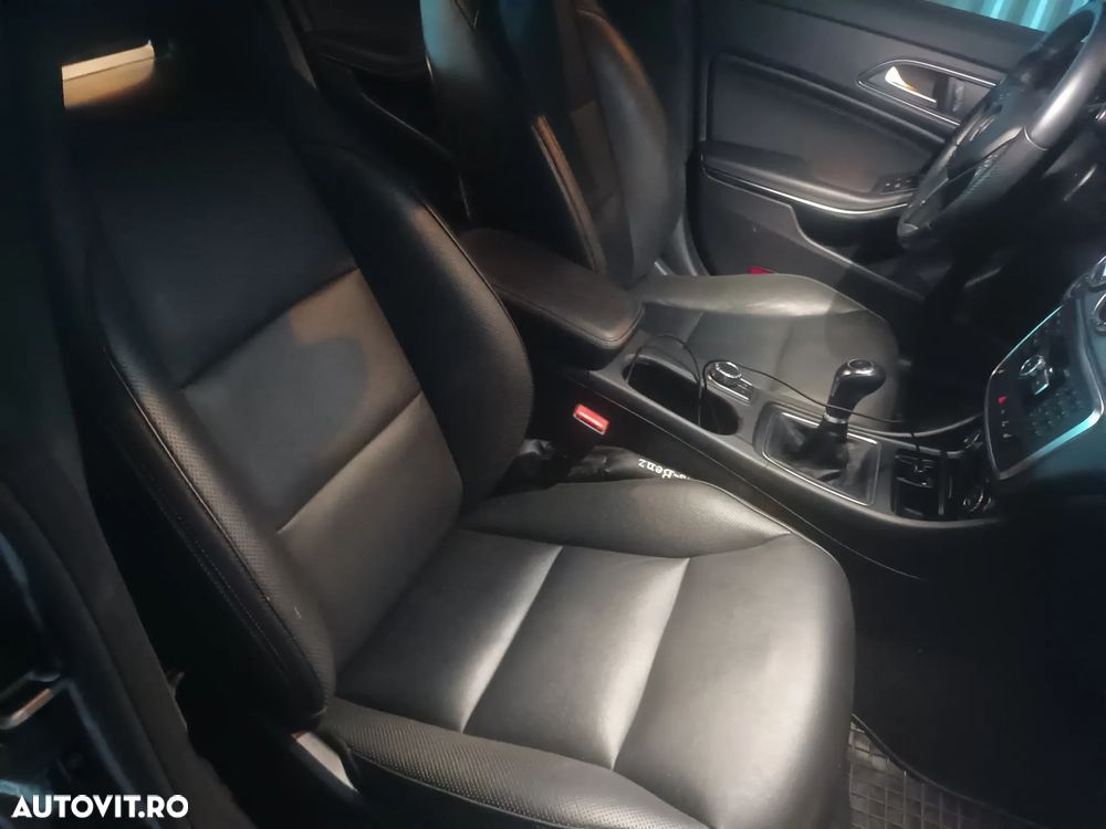 Mercedes-Benz CLA 180 - 17