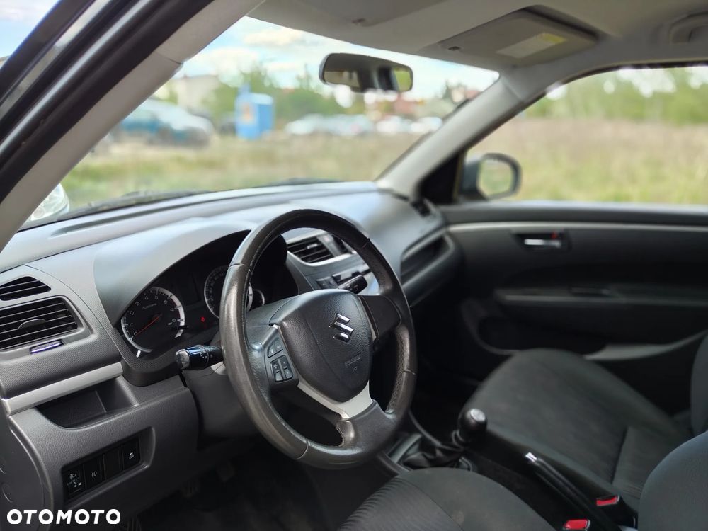 Suzuki Swift - 13