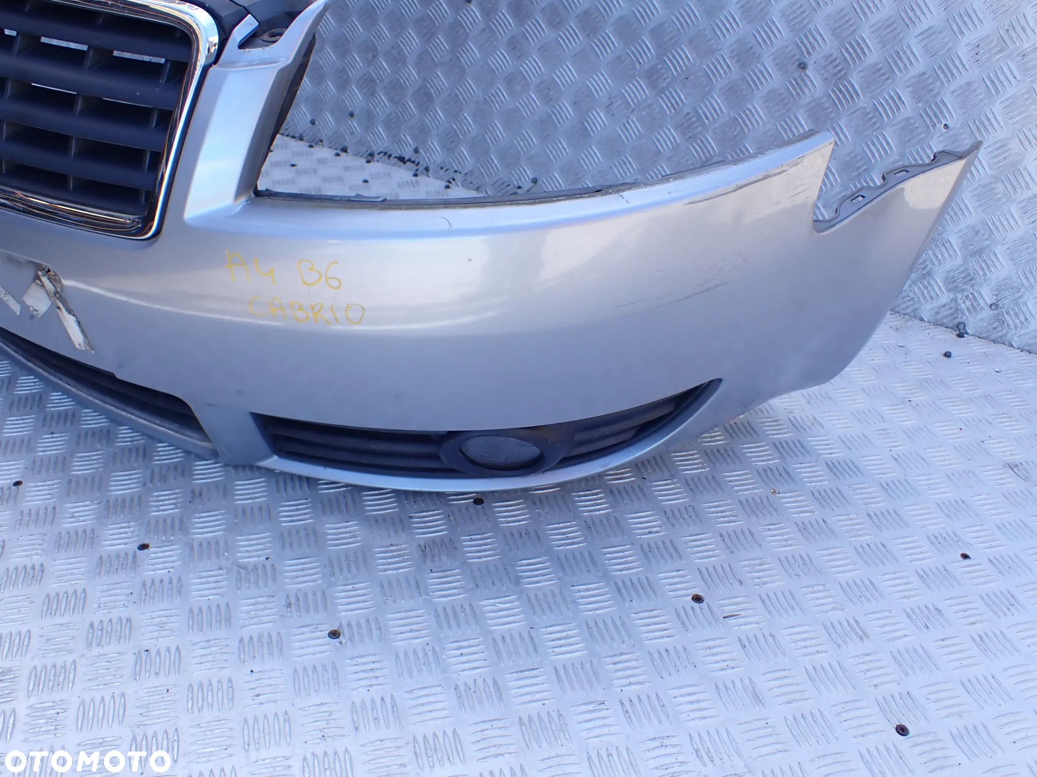 ZDERZAK PRZÓD AUDI A4 B6 CABRIO - 8