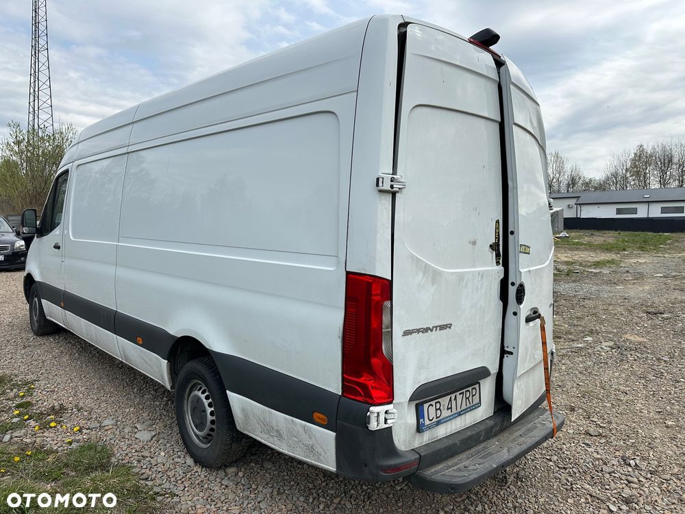 Mercedes-Benz Sprinter - 6