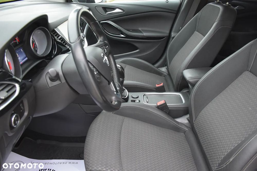 Opel Astra 1.6 D (CDTI) Start/Stop Dynamic - 20