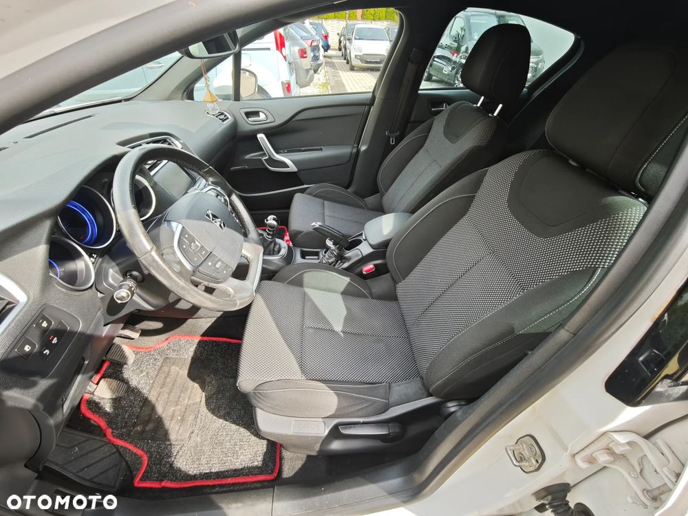 Citroën DS4 HDi 110 Chic - 26