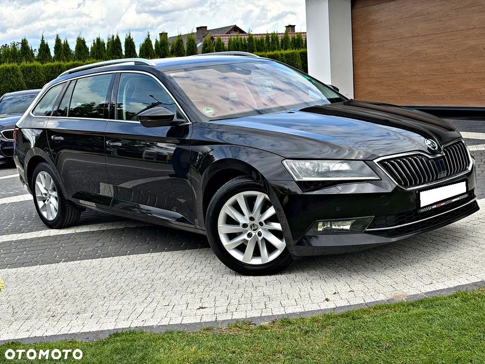 Skoda Superb 2.0 TDI Premium Edition - 2