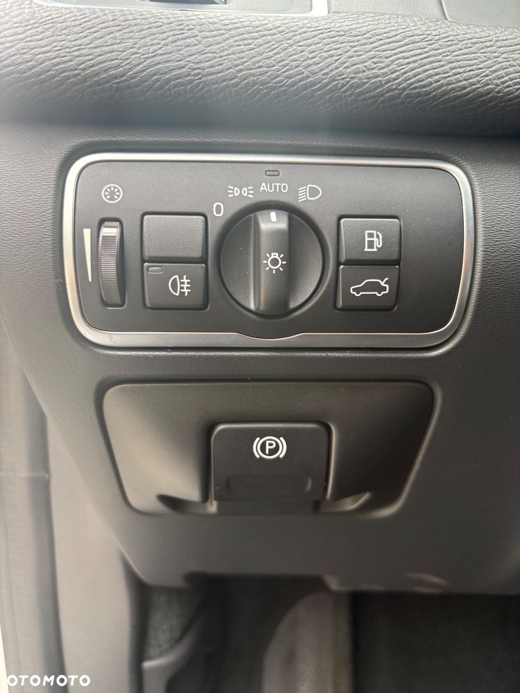 Volvo XC 60 D5 AWD Summum - 14