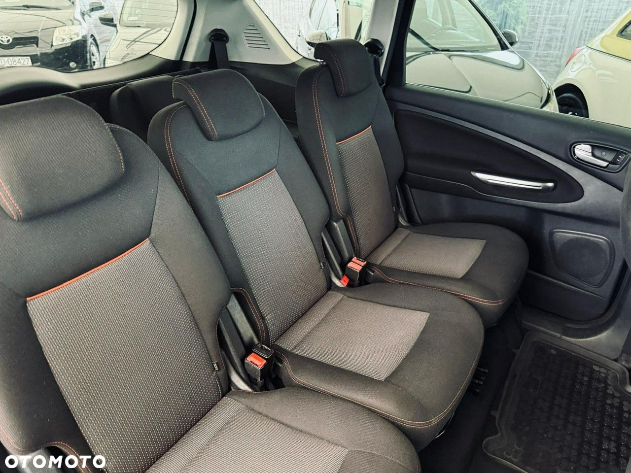 Ford S-Max - 37