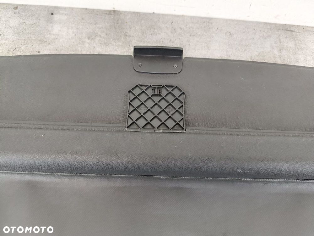 ROLETA BAGAŻNIKA  OPEL ASTRA H GM KOMBI - 2
