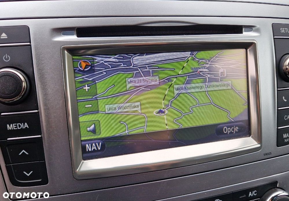 Toyota Avensis Combi 1.8 Business Edition - 23