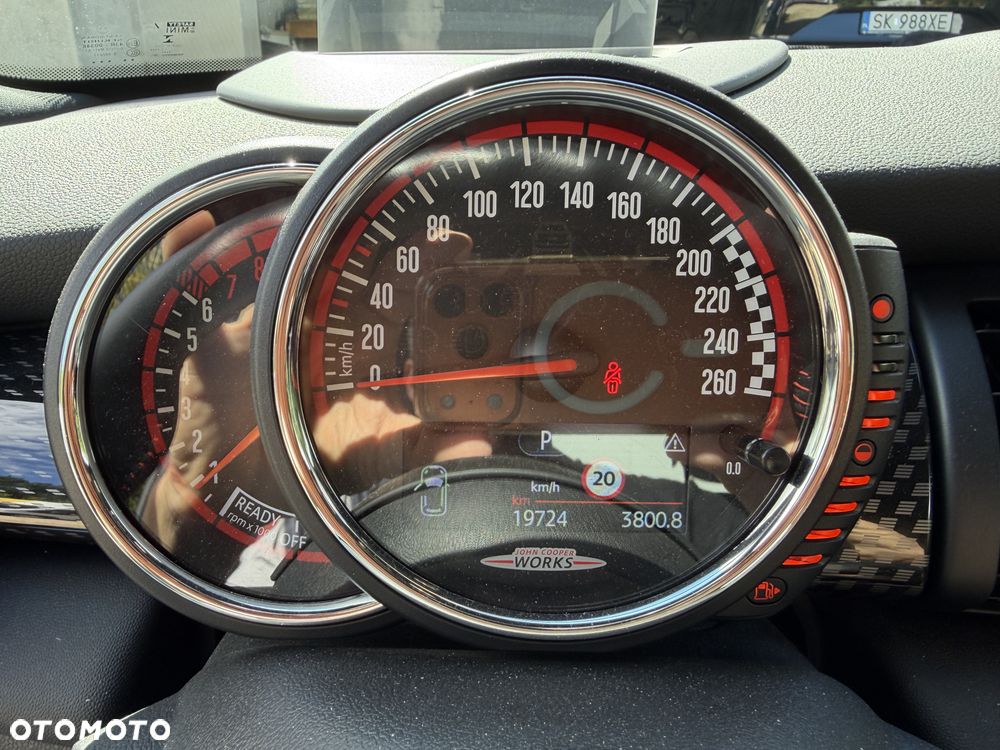 MINI John Cooper Works - 11