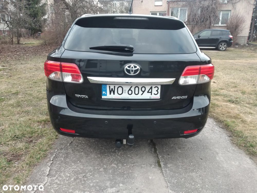 Toyota Avensis 2.0 D-4D Premium - 8