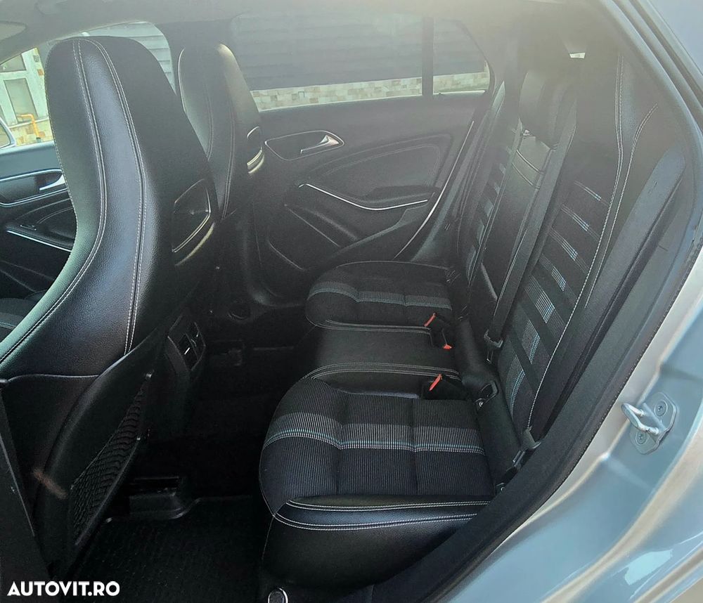 Mercedes-Benz CLA 220 d 7G-DCT AMG Line - 35