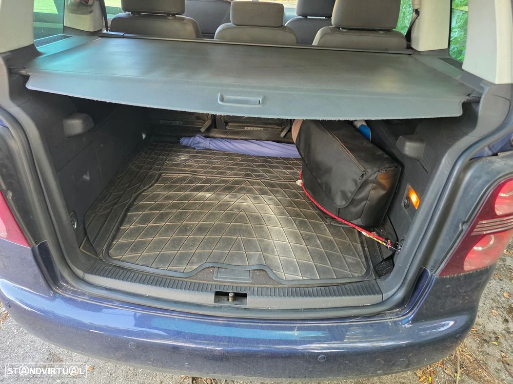 VW Touran - 13