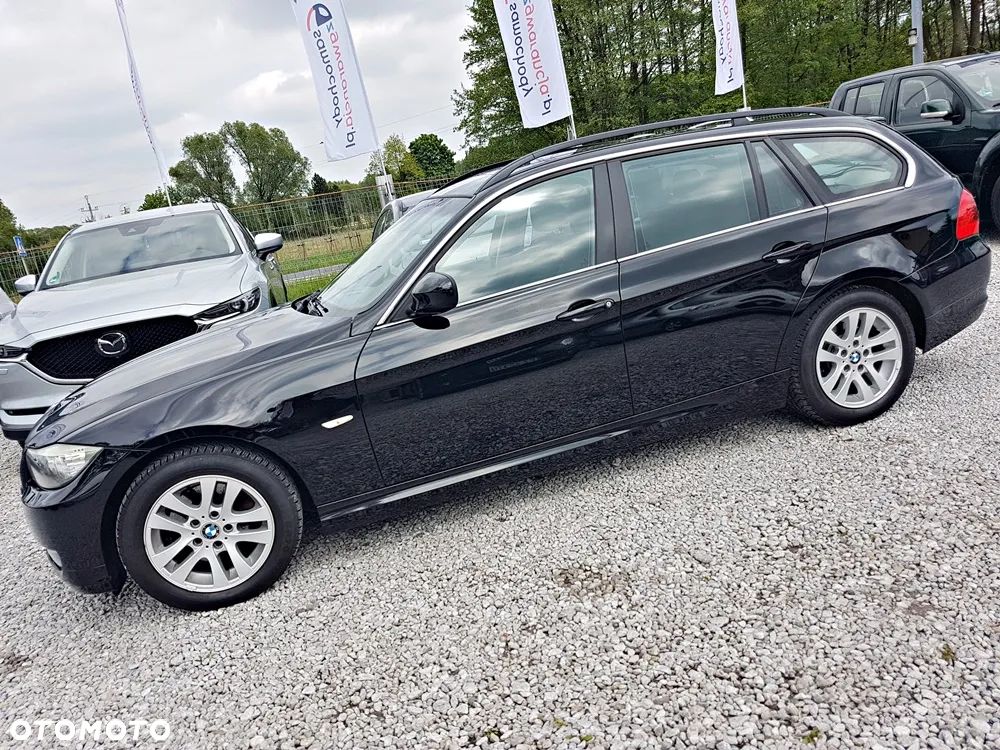 BMW Seria 3 320d Efficient Dynamics - 29