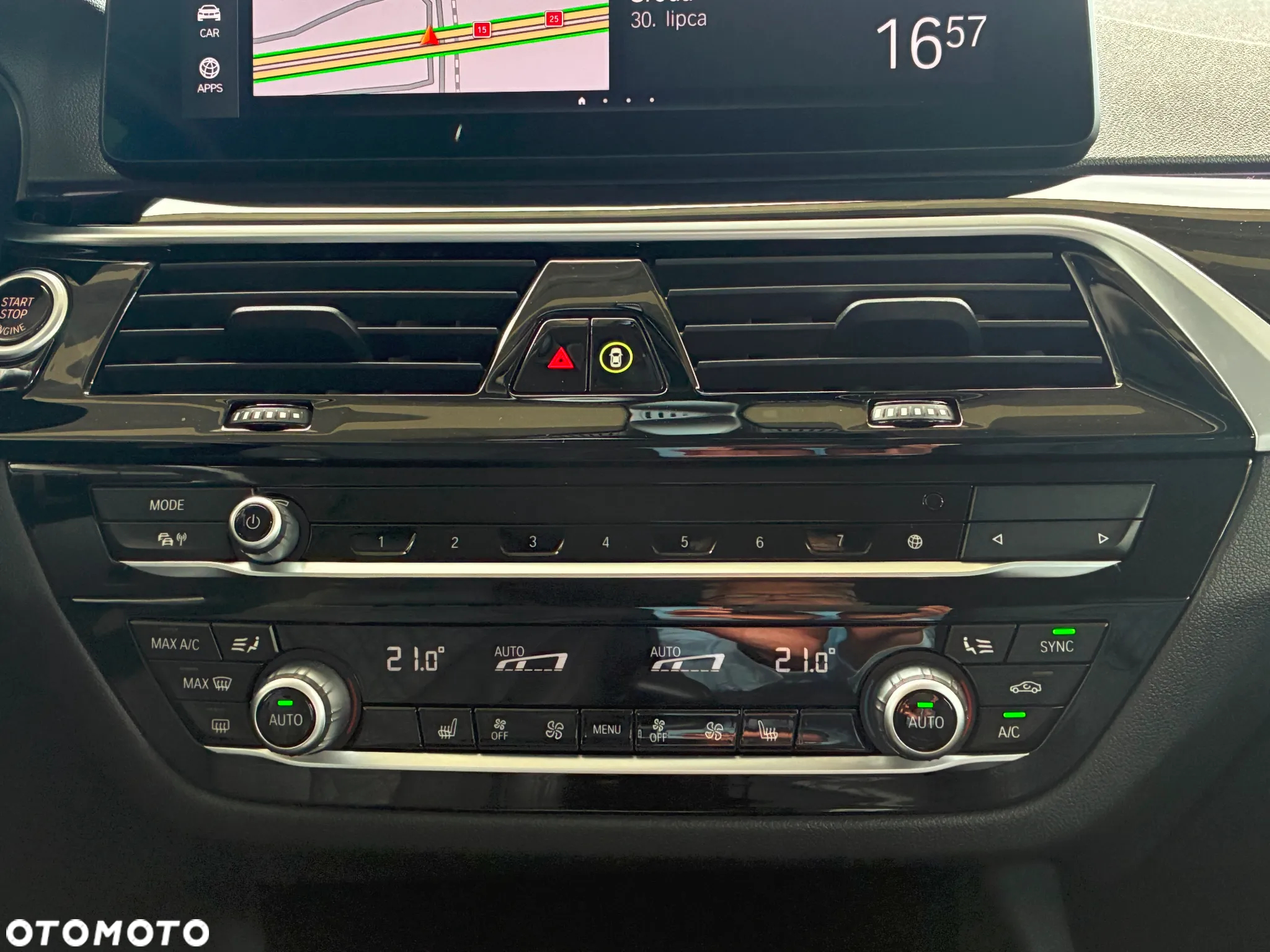 BMW Seria 5 520d - 25