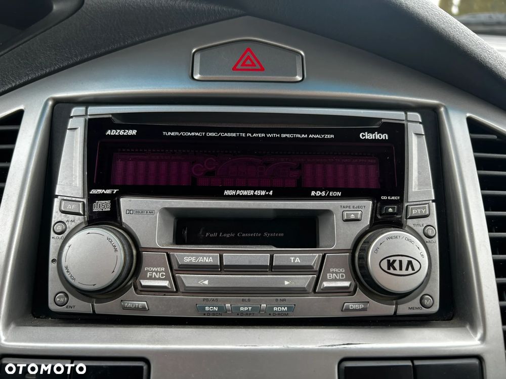 Kia Carens 2.0 EX - 18