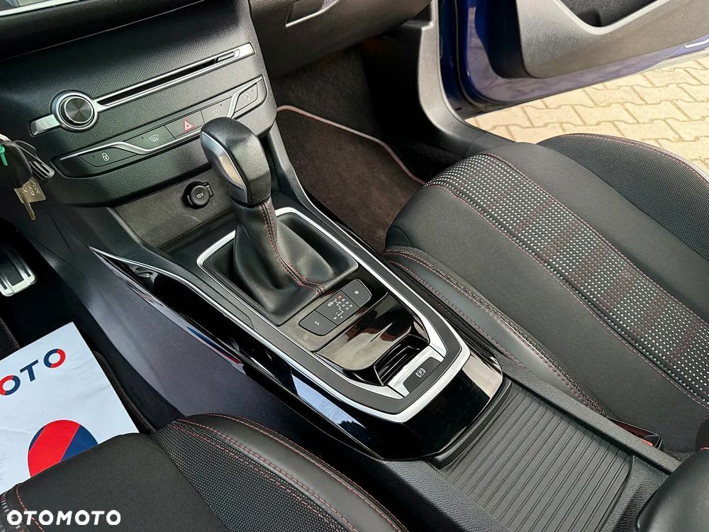 Peugeot 308 BlueHDi 150 EAT6 Stop & Start GT-Line Edition - 36