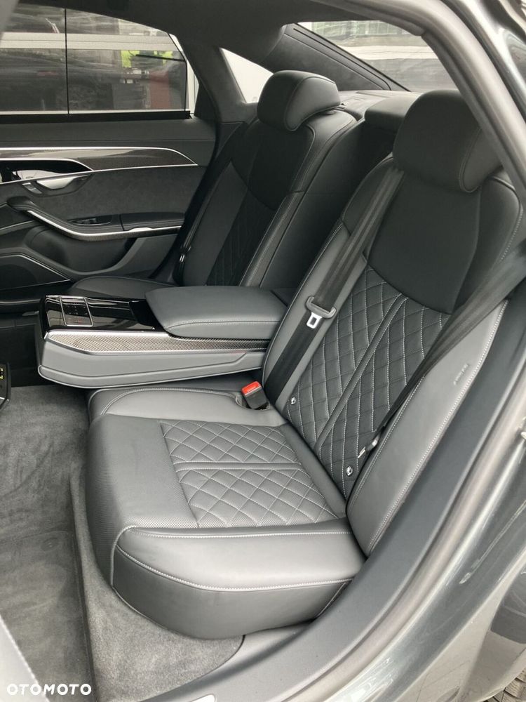 Audi A8 - 20