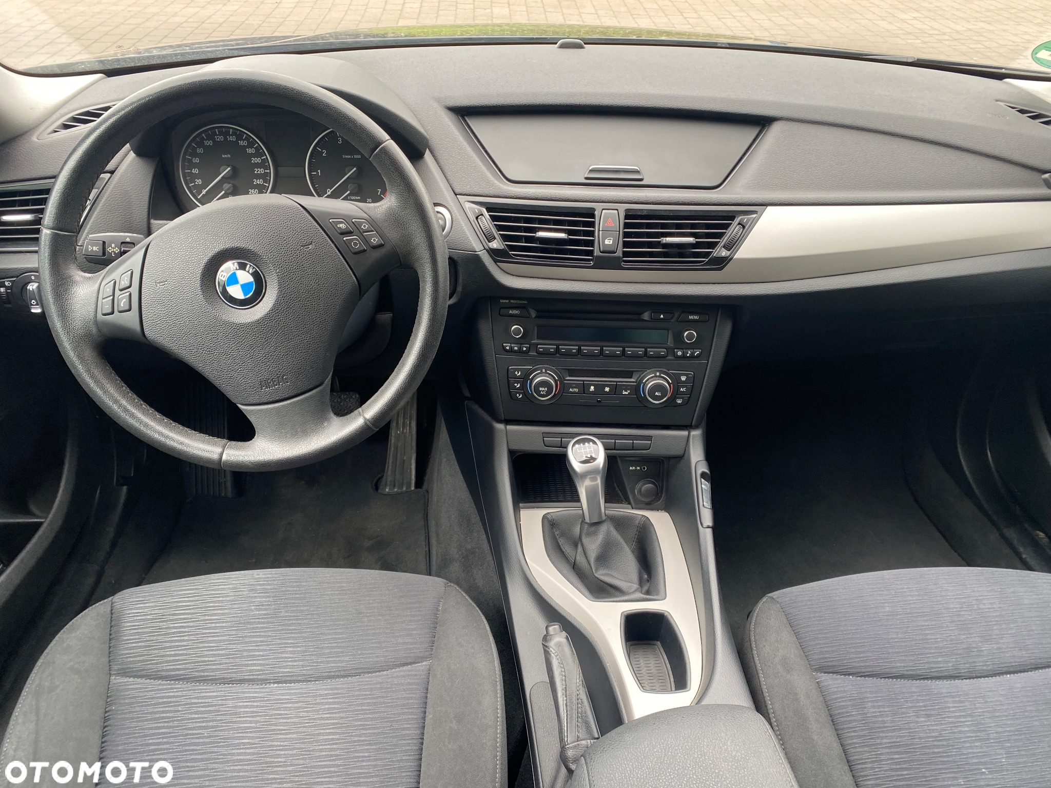 BMW X1 sDrive18i - 6