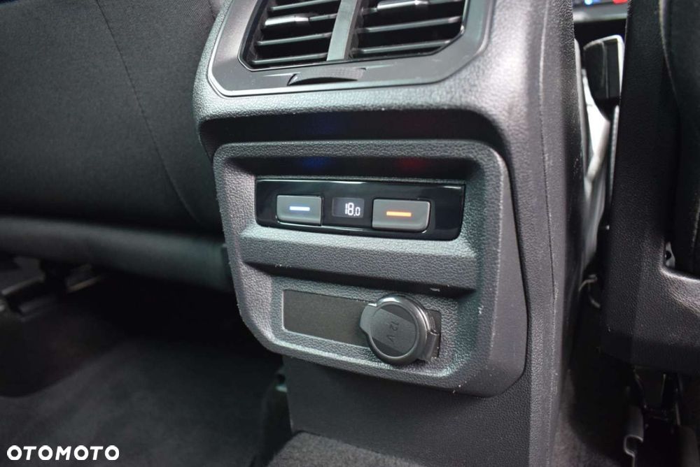 Volkswagen Tiguan - 24
