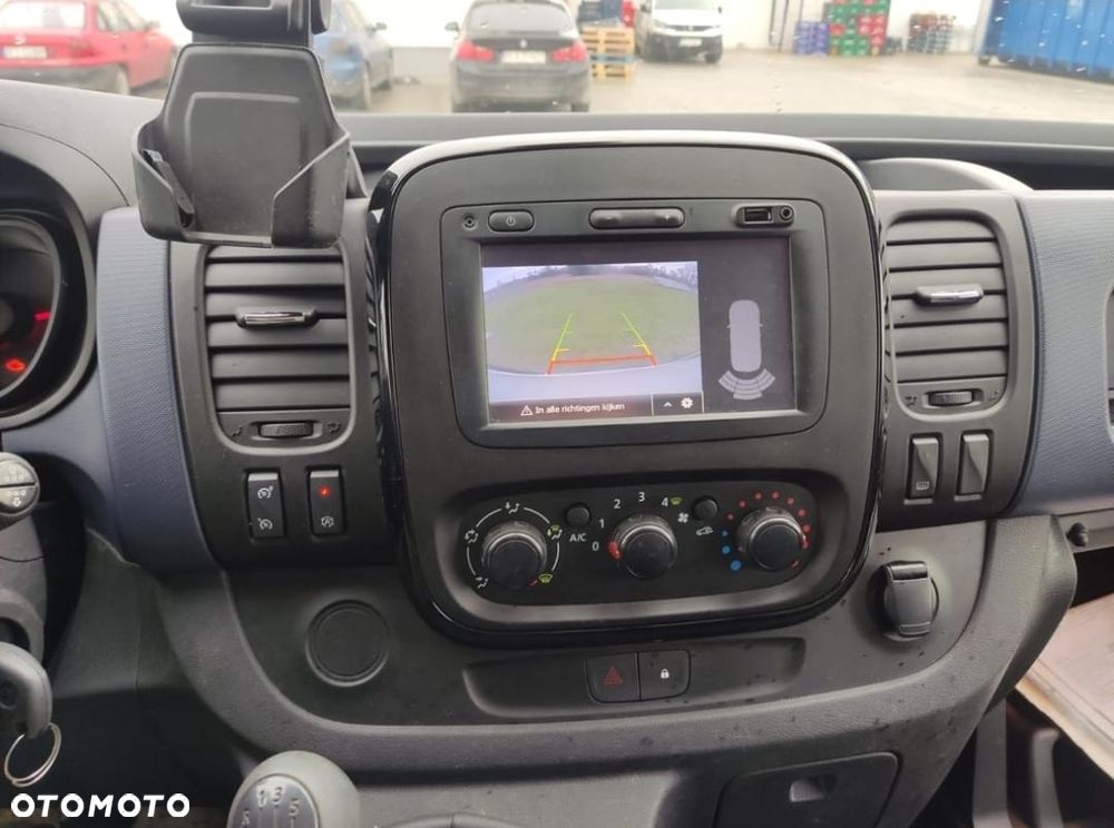 Opel VIVARO - 26