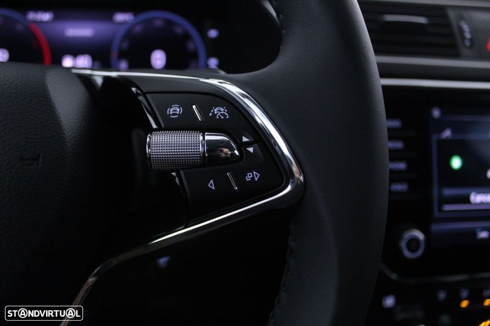 Skoda Superb Break 2.0 TDI Ambition DSG - 24