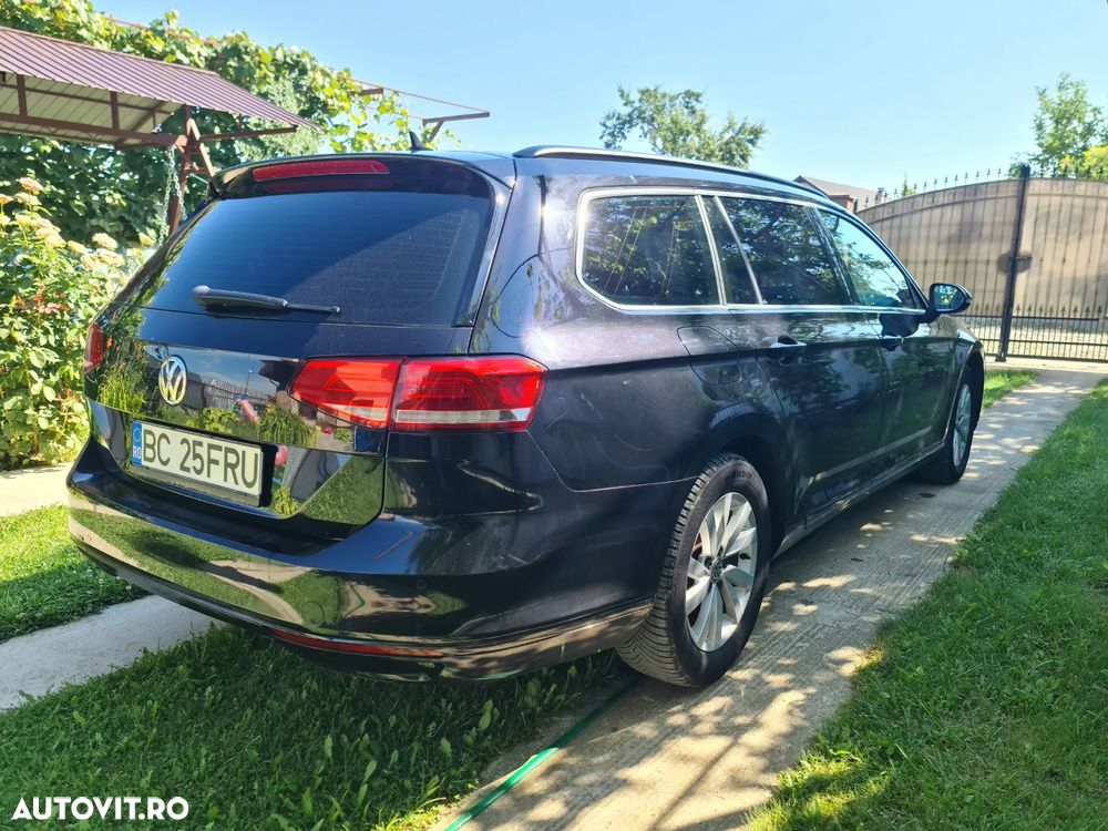 Volkswagen Passat 2.0 TDI DSG Comfortline - 12