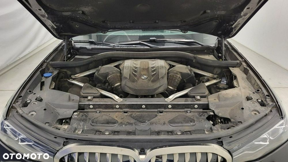 BMW X7 M50i sport - 34