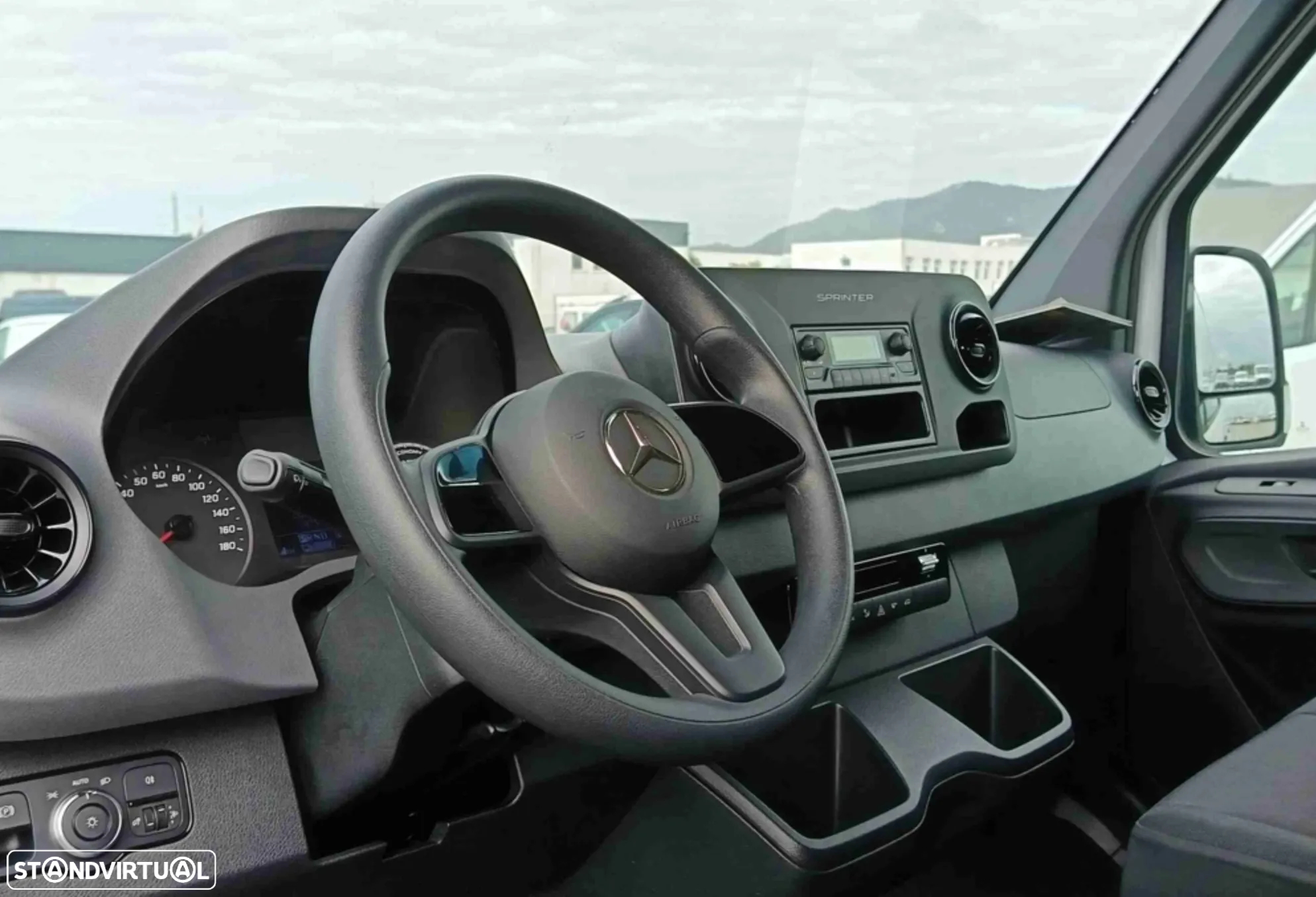 Mercedes-Benz eSprinter - 19