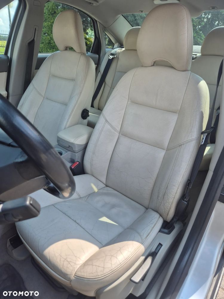 Volvo S40 T5 AWD Momentum - 6