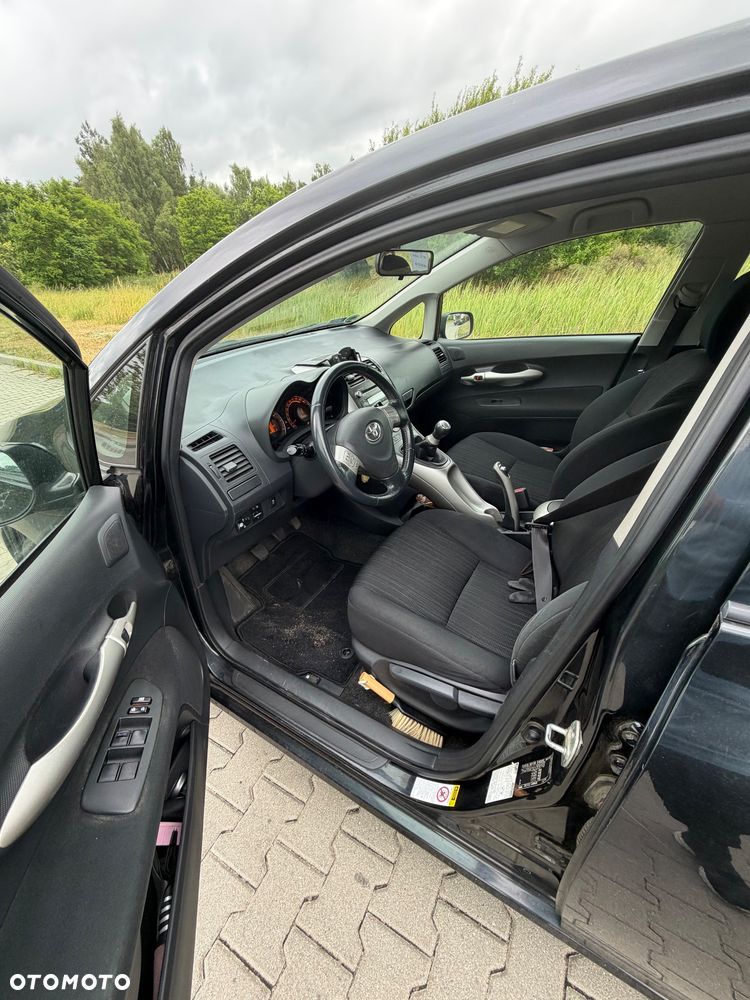 Toyota Auris - 7