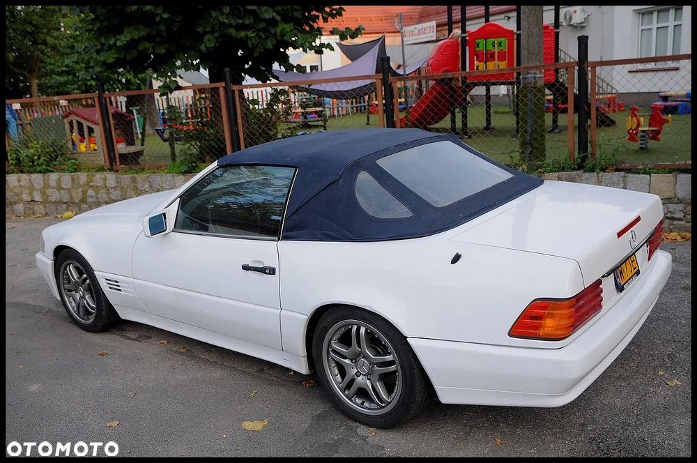 Mercedes-Benz SL - 25