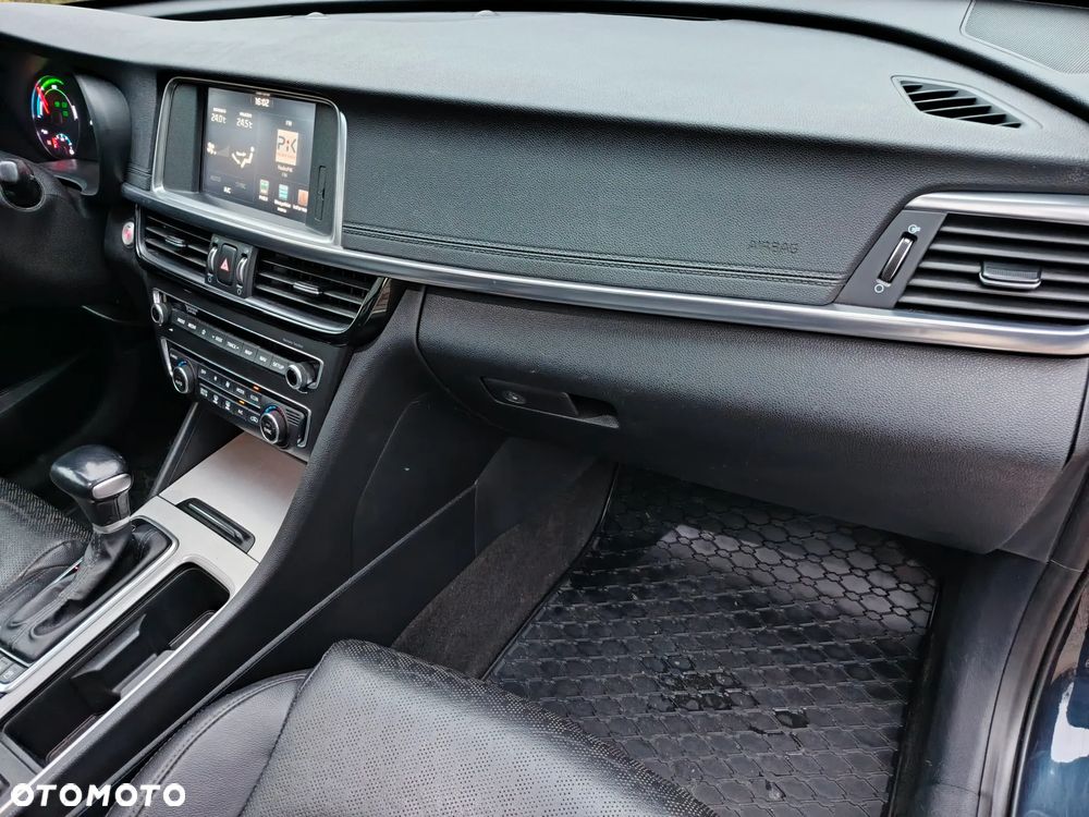 Kia Optima Sportagon 2.0 GDI Spirit - 21
