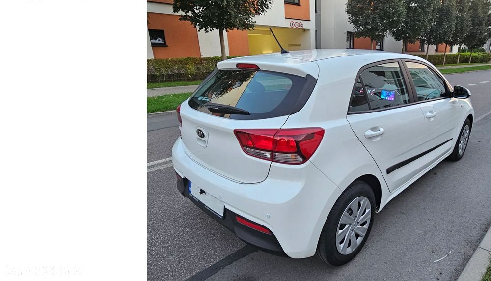 Kia Rio 1.4 L - 2